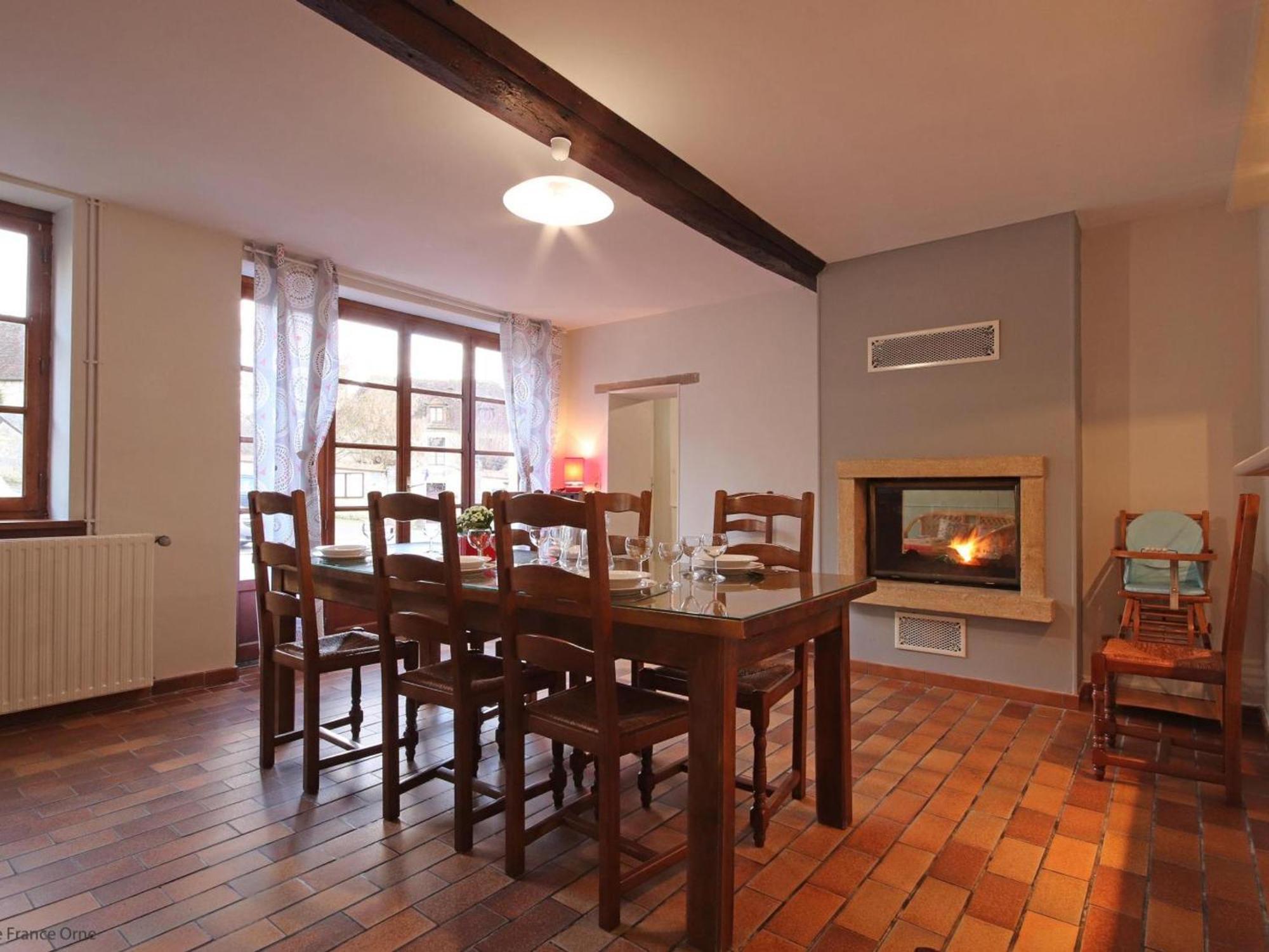 Maison Percheronne Spacieuse Avec Billard, Babyfoot, Et Jardin Clos, Animaux Bienvenus ! - Fr-1-497-65 La Mesniere Exteriér fotografie